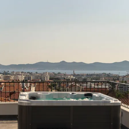 Skyline Retreat - Private Rooftop Wellness Zadar