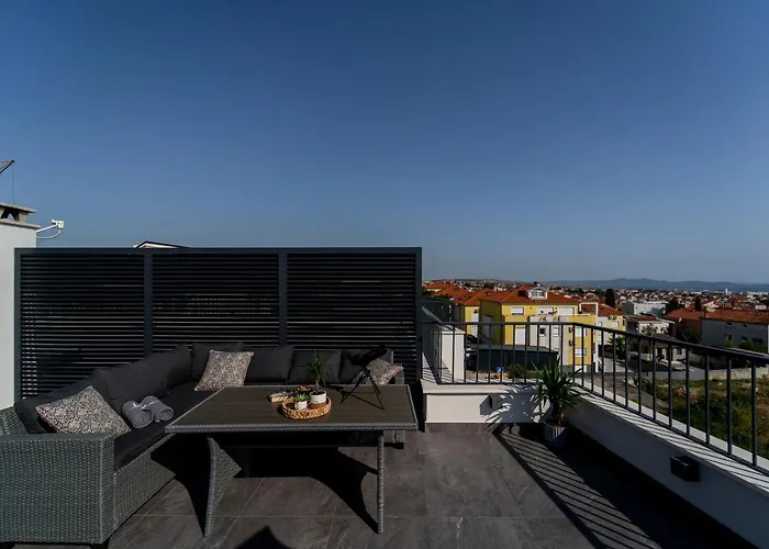 아파트 Skyline Retreat *