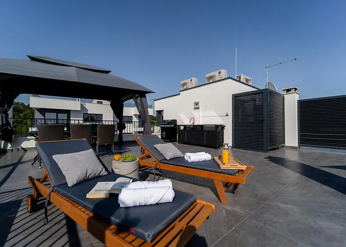 아파트 Skyline Retreat *