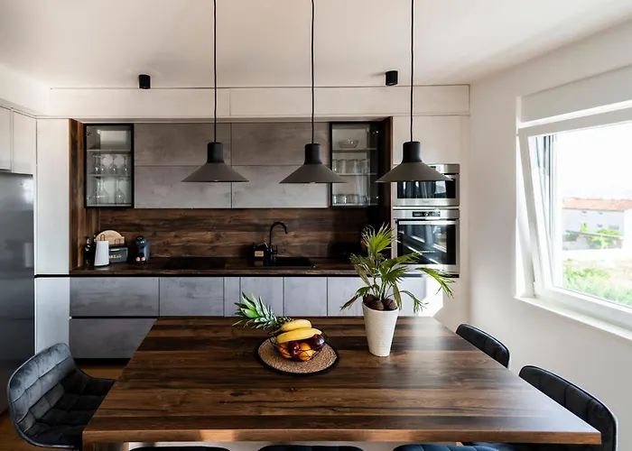 아파트 Skyline Retreat