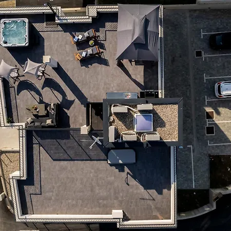 Skyline Retreat - Private Rooftop Wellness * Zadar