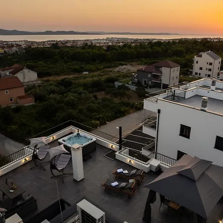 Skyline Retreat - Private Rooftop Wellness * Zadar