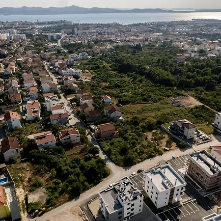 Apartment Skyline Retreat - Private Rooftop Wellness Zadar